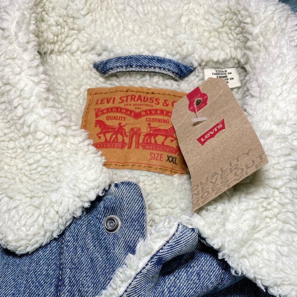 Levi Classic Fit Sherpa Lined Jacket - Picture 4 of 5